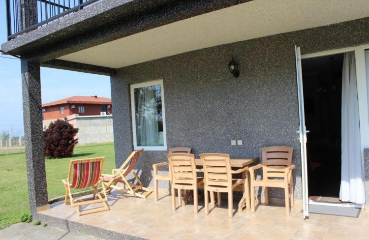 Дом На Пляже Black Sea House Kobuleti Exterior foto